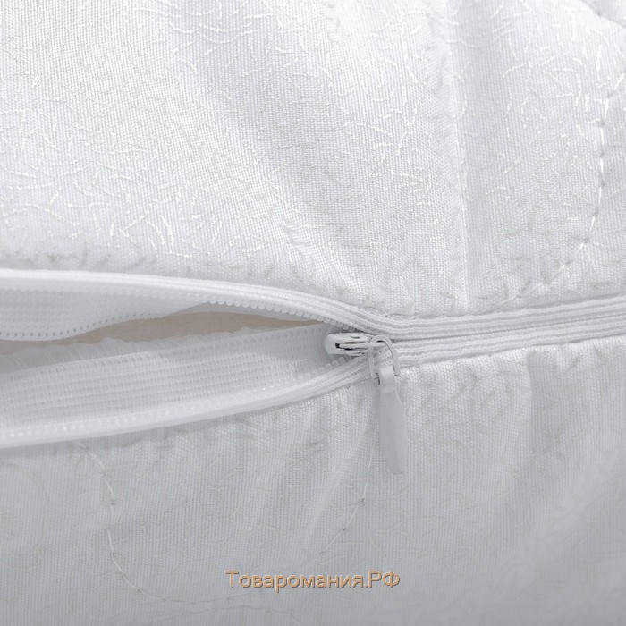 Подушка стёганная 50х70 см, иск. лебяжий пух, ткань глосс-сатин, п/э 100%