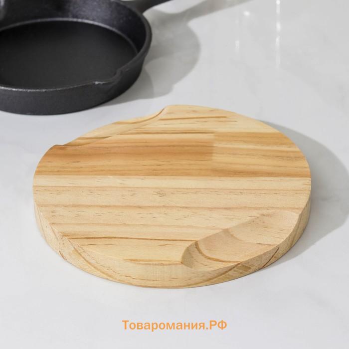 Сковорода чугунная «Авиньон», 21.5×15.5×2.5 см, с 2 сливами, на деревянной подставке
