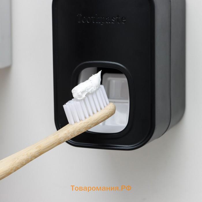 Выдавливатель для зубной пасты на клейкой ленте , 5.5×6×9 см, белый