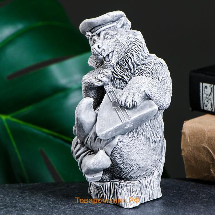 Фигура "Медведь в фуражке с балалайкой" серый, 14см